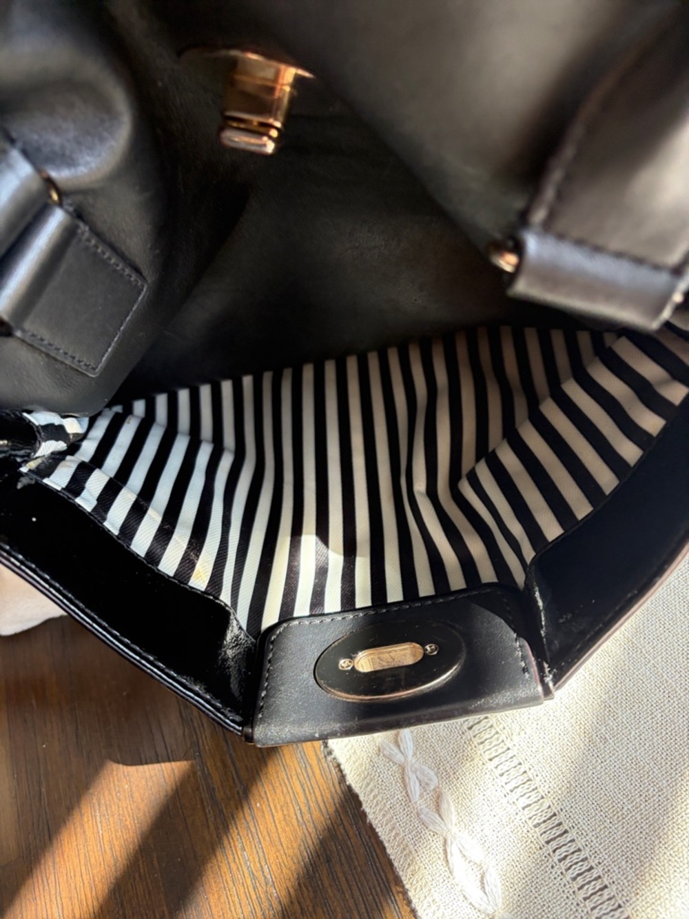 Kate Spade Hampton Theresa Large Tote Leather Shoulder Bag with Turn-Lock - Picture 7 of 16